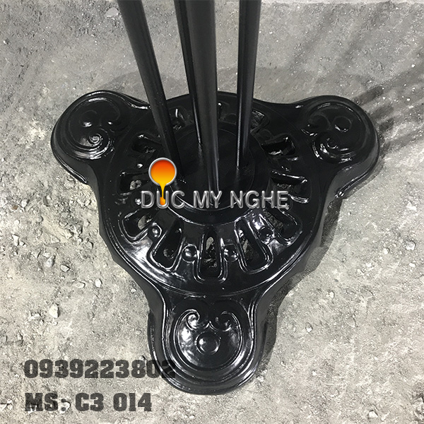 Bàn cafe 3 chân gang đúc C3 014